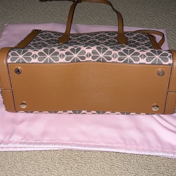 Kate Spade Flower Jacquard Collection - Picture 5 of 5